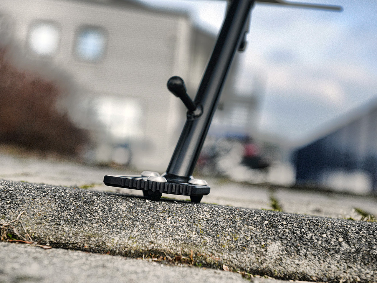 サイドスタンドエンド with スパイク R1200RT LC(水冷) カスタムパーツ